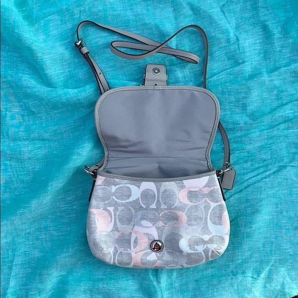 Coach Bag - Picture 3 of 11